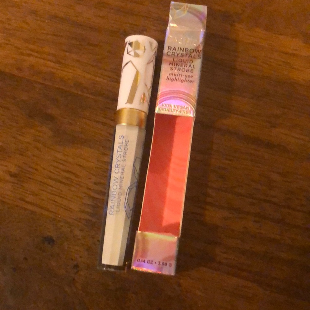 Rainbow Crystals Liquid multi use highlighter